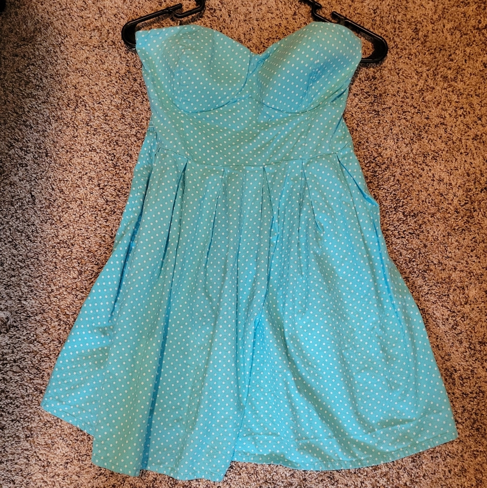 Strapless size large dress